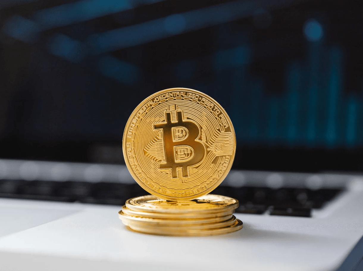 USListed Crypto Stocks Surge as Fed Rate Cut Fuels Risk Appetite